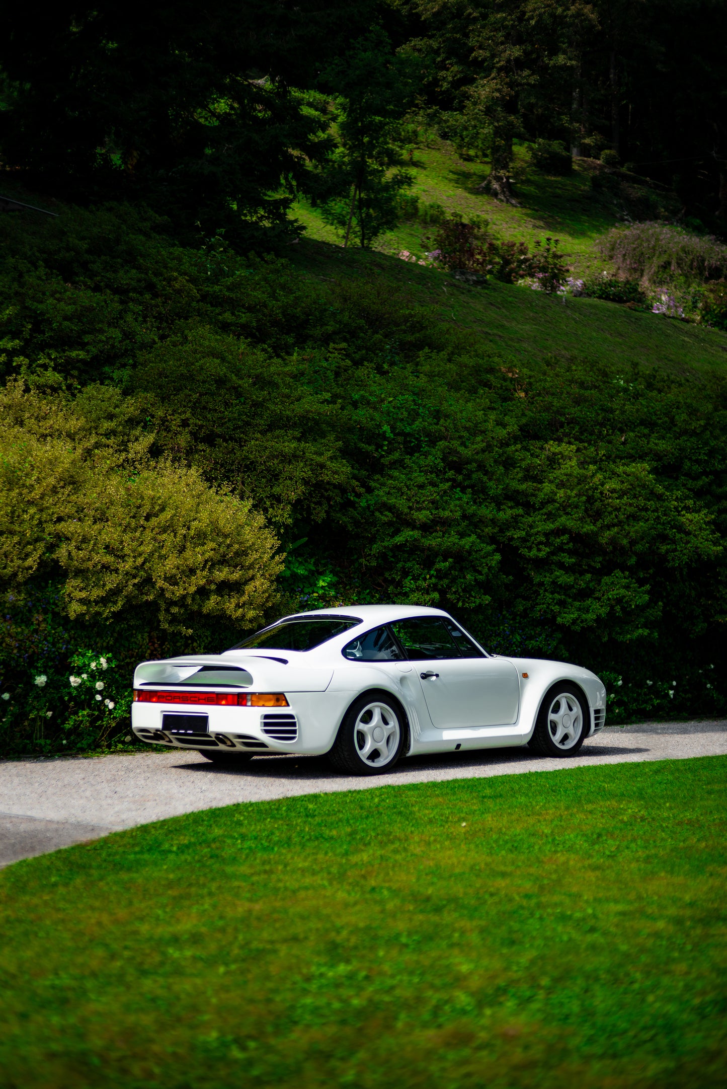 959 I